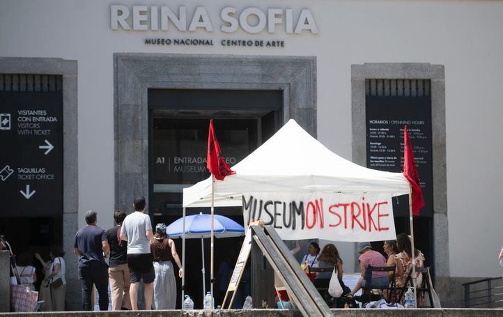 El Reina Sofía pierde cerca de 1.000 visitantes diarios por la huelga indefinida