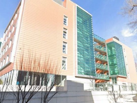 Absueltos los ocho acusados por las novatadas en la Residencia Galdós