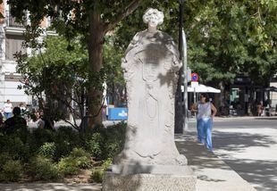 El monumento a Loreto Prado en su nuevo emplazamiento