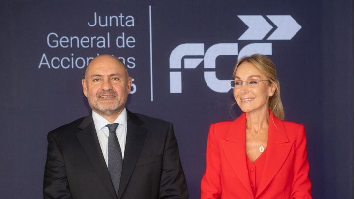 El consejero delegado y la presidenta del grupo en la Junta general de accionistas de FCC 2026