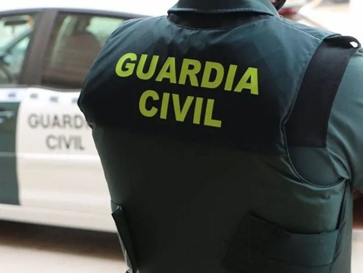 Tres detenidos por robar cajas registradoras en negocios