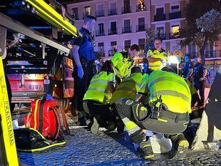 El suceso se produjo alrededor de la medianoche en la plaza de Arturo Barea.