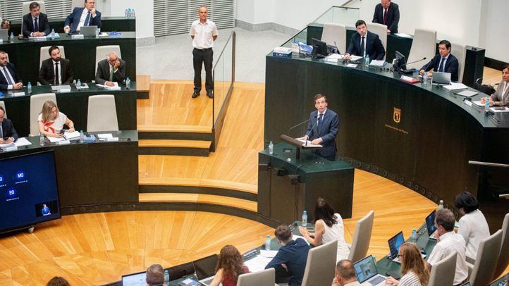 El alcalde de Madrid, José Luis Martínez Almeida, durante el Debate del Estado de la Ciudad, en el Palacio de Cibeles, a 30 de junio de 2026