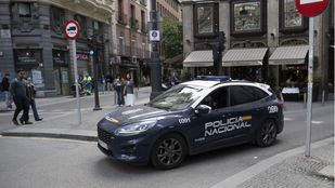 Huida, persecución y accidente en O'Donnell tras atracar un establecimiento en Móstoles