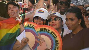 Ambiente previo al pregón del Orgullo 2026