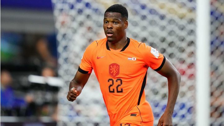 El jugador de fútbol Denzel Dumfries.
