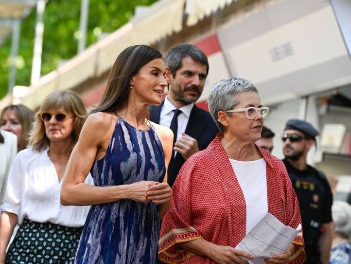 La Asociación de Librerías de Madrid destituye a Eva Orúe como directora de la Feria del Libro
