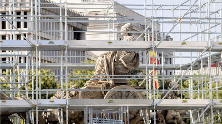 Comienza la restauración de la Cibeles