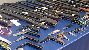 Imagen de archivo: Armas blancas incautadas por la Policía Municipal de Madrid.