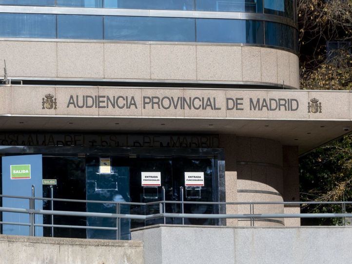 Piden siete años de cárcel para una mujer acusada de apuñalar a un hombre