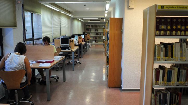 Las bibliotecas de Madrid se convierten en refugios frente al calor extremo