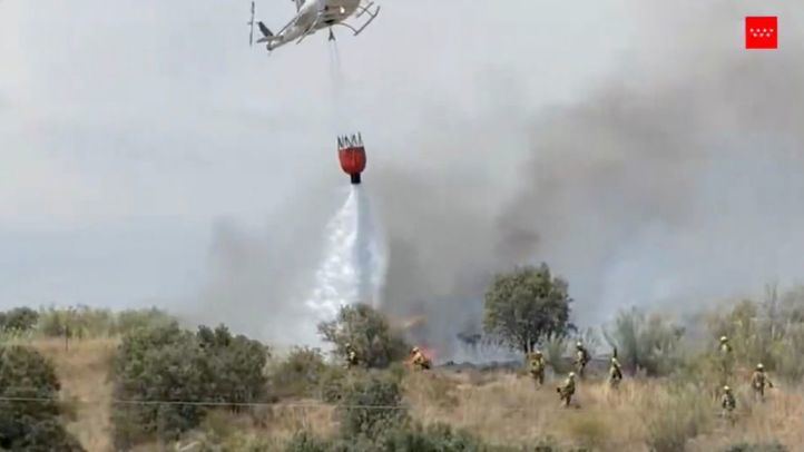 Labores de extinción de un incendio.