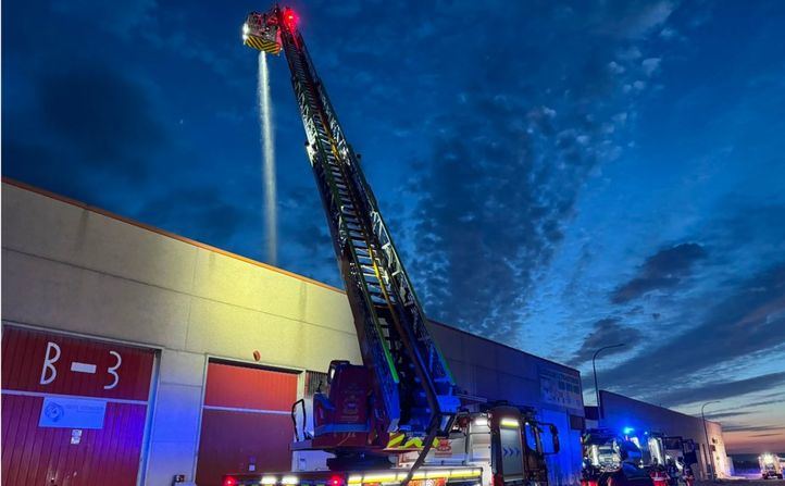 Controlado un incendio en el polígono de Ramarga, en Ajalvir