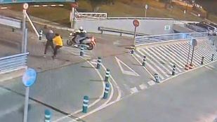 Imagen del momento de uno de los robos..