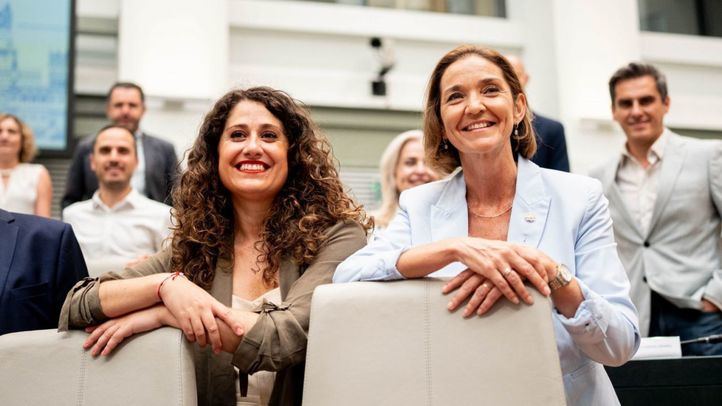 Enma López y Reyes Maroto en el Pleno de Cibeles.