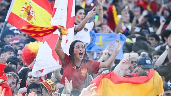 España y Argentina se juegan la Copa en Nueva Jersey mientras Madrid se viste de rojo para apoyar a la Selección