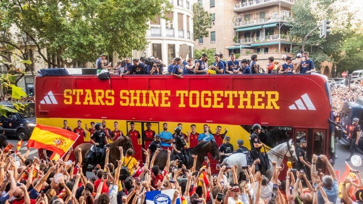 Así celebra la selección su título en Madrid: Zarzuela, Moncloa y paseo hasta Cibeles