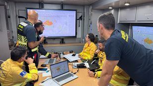 El incendio de Almorox mantiene un perímetro estable tras una madrugada "muy positiva"