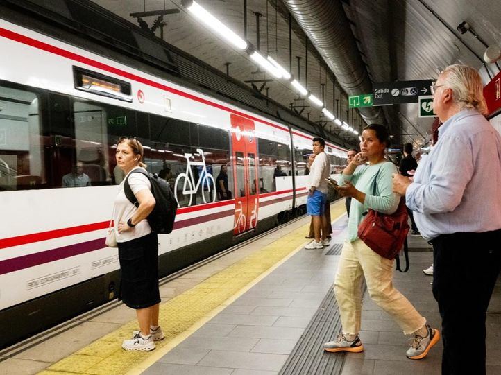Refuerzo de transporte por la incendia en Cercanías a hora punta