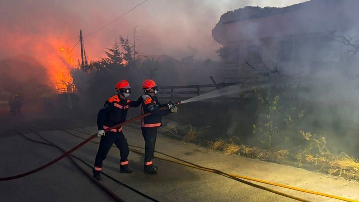 Miembros de Protección Civil de Navalcarnero en el Incendio de Almorox