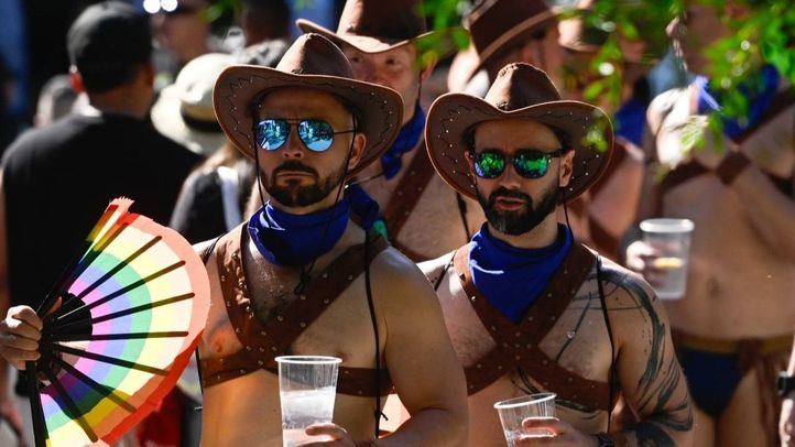 Ambiente previo a la manifestación del Orgullo 2026.
