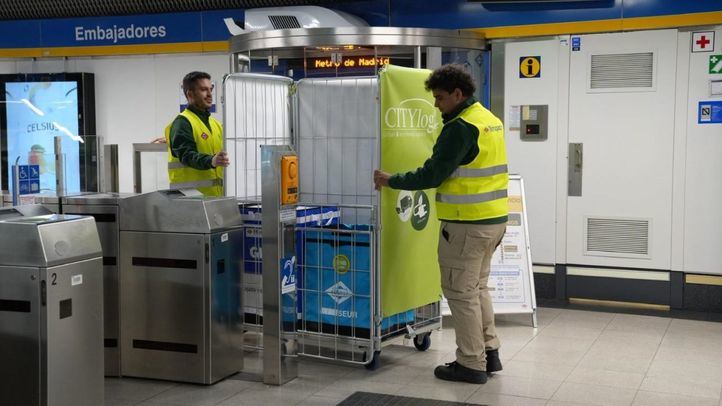 Transporte de paquetes por Metro con el sistema Metropaq