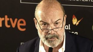 Resines abandona la UCI tras un mes ingresado debido al coronavirus