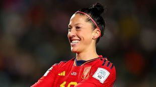 Sonia Bermúdez recupera a Jenni Hermoso para la Selección