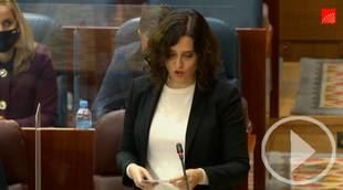 Ayuso: "Porsches aparcados sí, pagar las facturas, no"