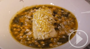 La chef Pepa Muñoz elabora un plato de Semana Santa