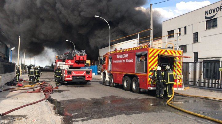 ncendio en una nave de material de construcción en Getafe.