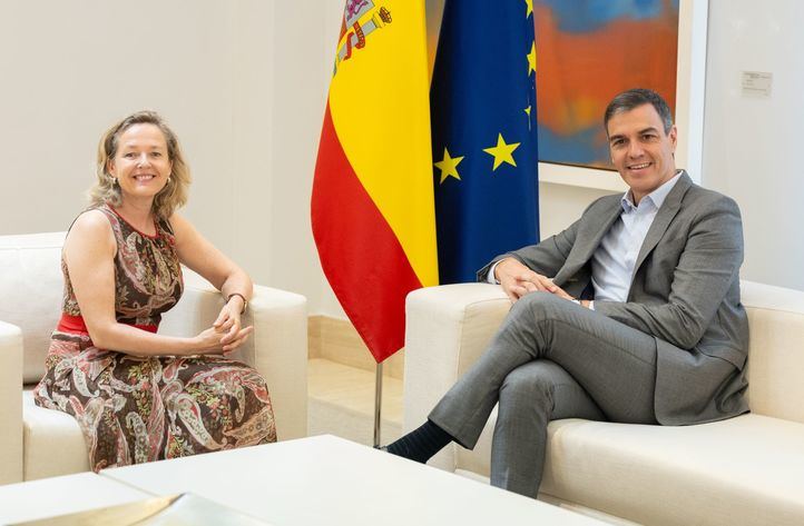 Nadia Calviño y Pedro Sánchez