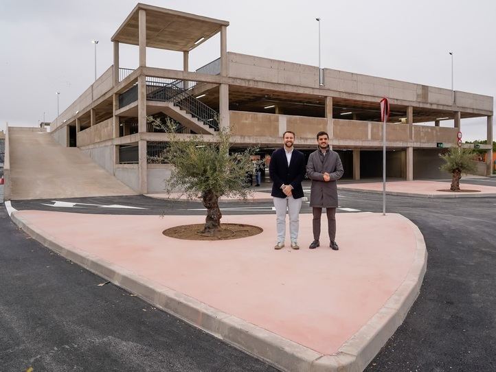Nuevo aparcamiento de altura en la estación de Torrejón