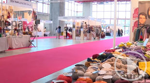 Miles de personas se congregan en la mayor feria de lanas de Europa