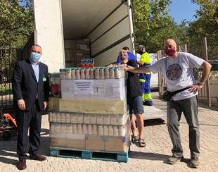 Mercadona dona 3,4 toneladas de alimentos a la Asociación Bocatas - Pasión por el Hombre