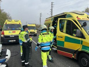 Fallecen tres personas y otras dos resultan heridas en un accidente de tráfico