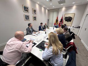 Viciana ofrece a los docentes reducir el horario lectivo solo en Secundaria