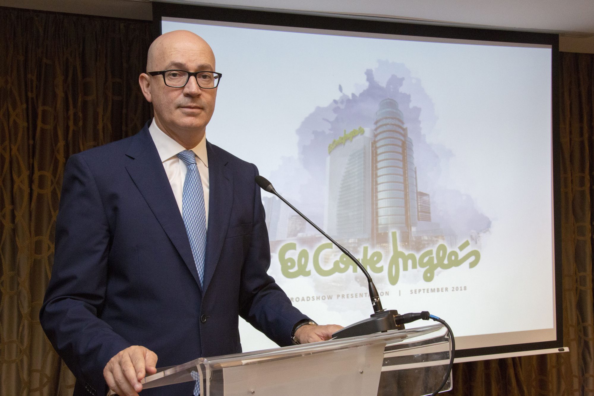 El Corte Inglés cierra con éxito su emisión de bonos con una demanda que dobla la oferta