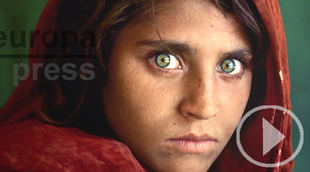 Llega a Madrid la icónica foto de la niña afgana