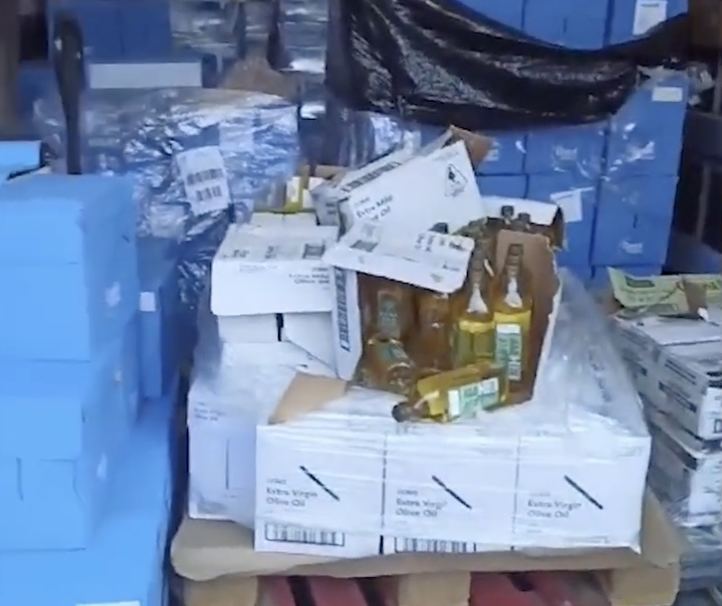 Productos robados en el centro de logística clandestino en Leganés