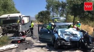 Herido grave al colisionar contra un camión de limpieza en Villalba
