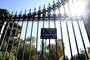 El Retiro cierra esta tarde por fuertes vientos