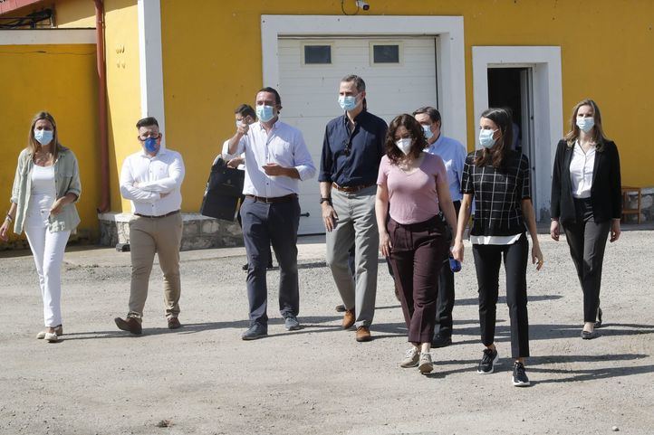 Los Reyes apoyan al sector agroganadero con una visita a San Martín de la Vega