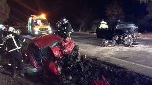 Dos muertos en un choque frontal en Campo Real