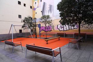 Nueva zona de espacio infantil en la calle Ministriles en Lavapiés