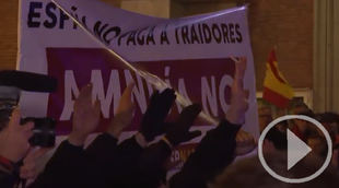 Cruce de reproches entre el PSOE y la derecha por las manifestaciones de Ferraz