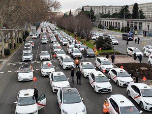 Taxistas de Madrid protestan por los altos precios de los seguros