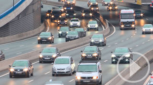 Las matriculaciones de turismos suben en abril