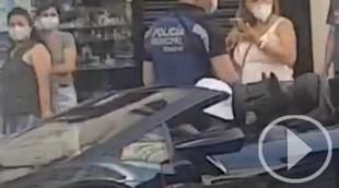 La Policía Municipal multa a Batman en La Gran Vía