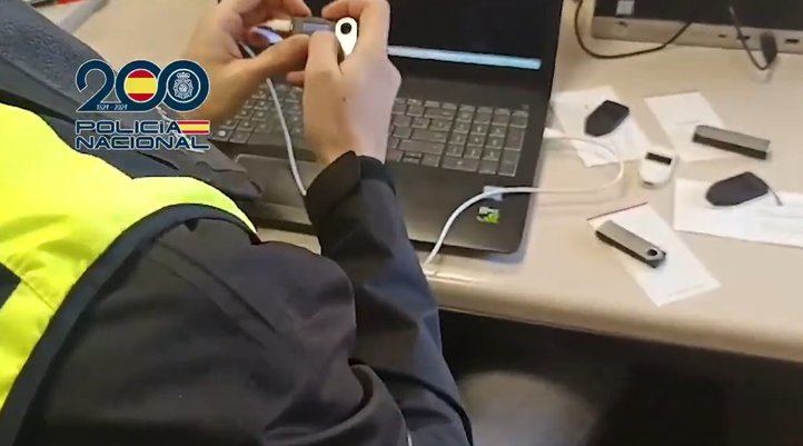 Desarticulada una banda por una estafa piramidal de 30 millones de euros en bitcoins